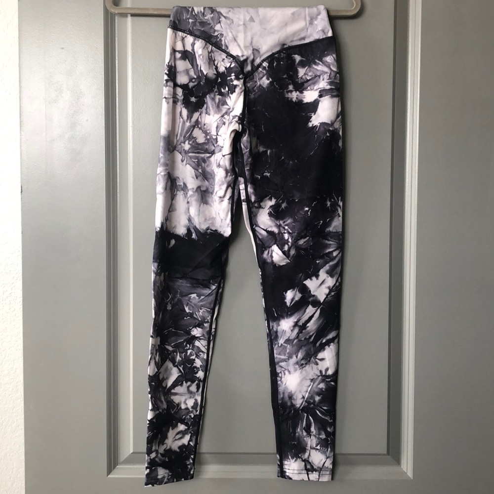Balance Athletica tie dye pant
